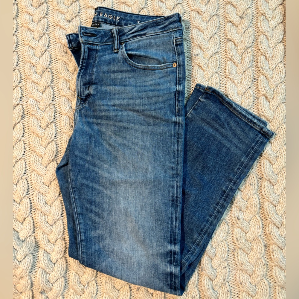 American Eagle slim straight men’s jeans